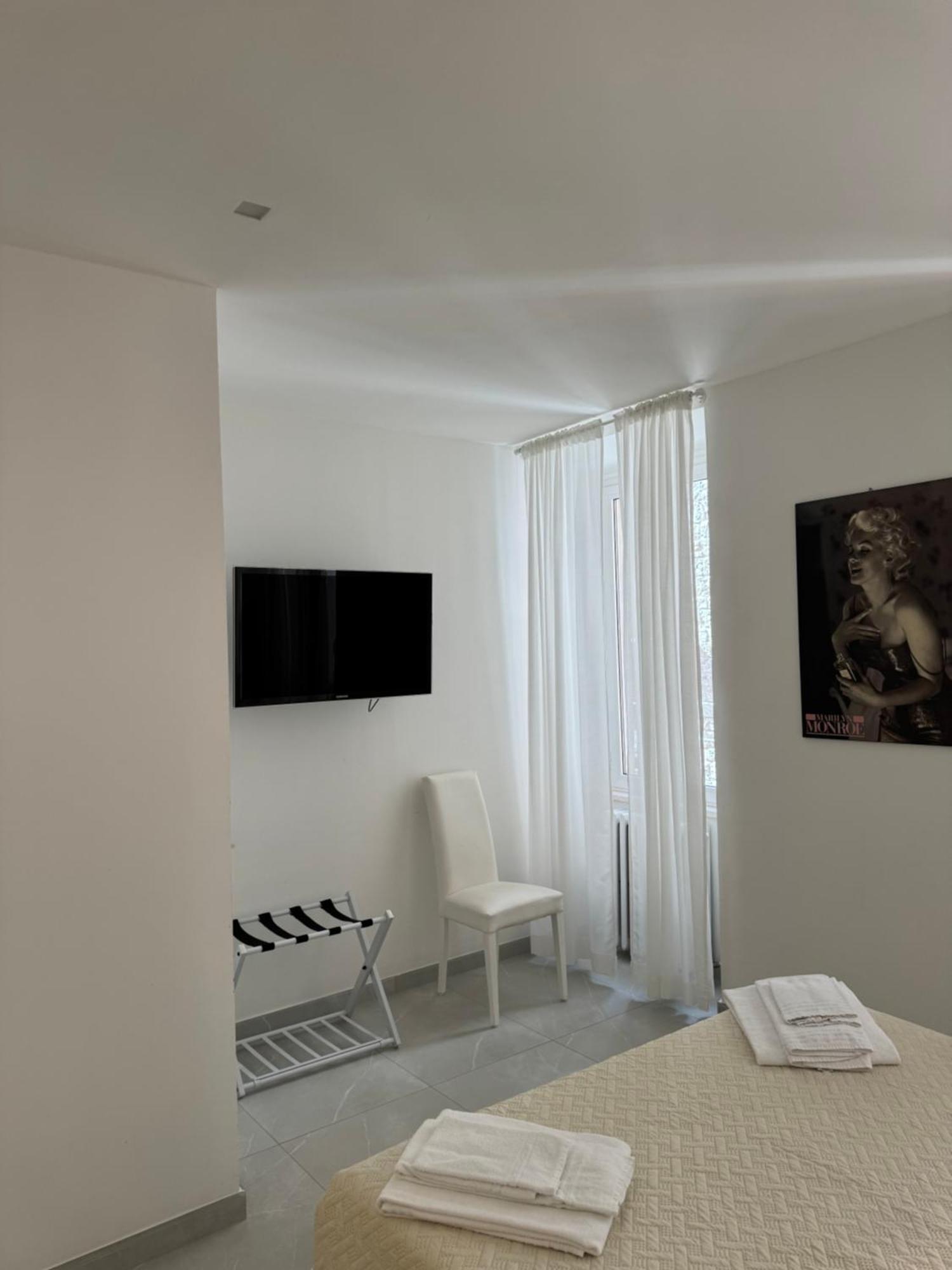אסקולי פיצ'נו Re House Suite & Deluxe Apartament מראה חיצוני תמונה