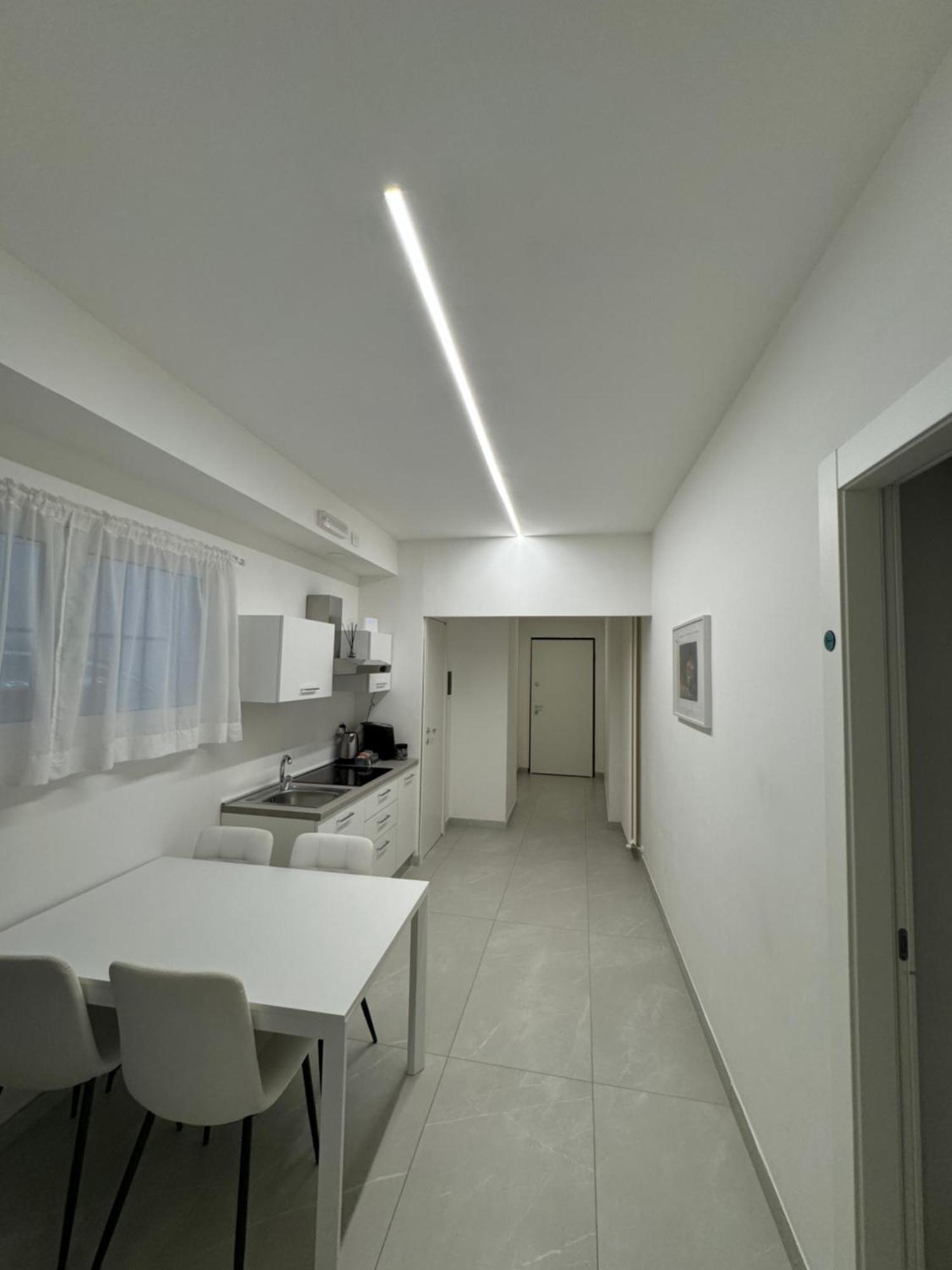 אסקולי פיצ'נו Re House Suite & Deluxe Apartament מראה חיצוני תמונה